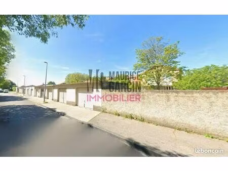 parking/box 15 m² avignon