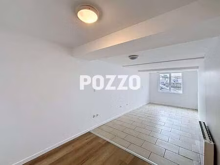location maison au molay-littry (14330) : à louer / 88m² le molay-littry