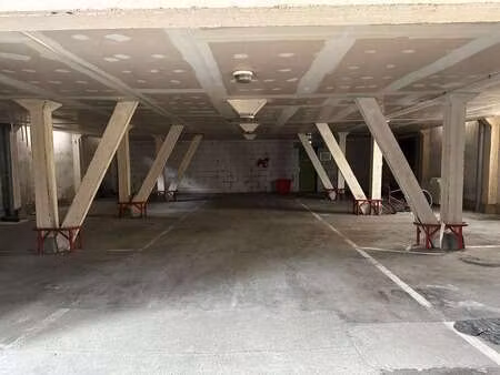 location garage box et parking à rennes gare (35000) : à louer / 10m² rennes gare