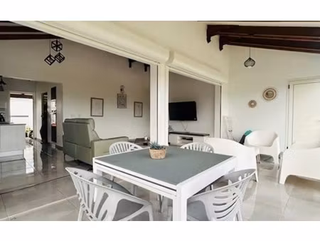 location maison  m² t-4 à morne-à-l'eau  1 400 €