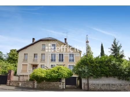 maison 5 pièces - 151 m²