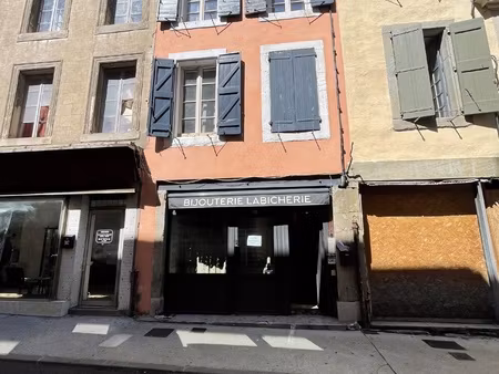 immeuble 6 pièces - 140 m²