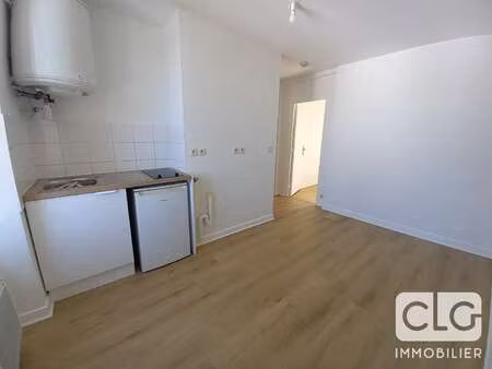 location appartement 2 pièces à quimper (29000) : à louer 2 pièces / 26m² quimper