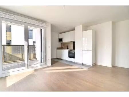 3 pièces 62m² - proche métro - terrasse