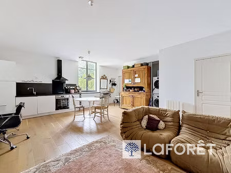 champagne-au-mont-d'or  duplex 3 chambres dans une résidence de standing