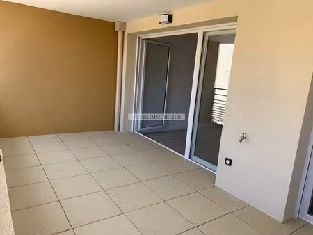 f2 avec terrasse et parking - les arcs