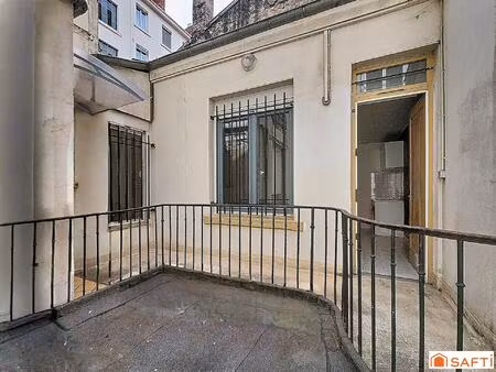 lyon 7 – guillotière sud | t2 côté cour  sans voisin au-dessus