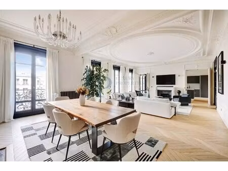 sublime appartement d'architecte proche de l'arc de triomphe