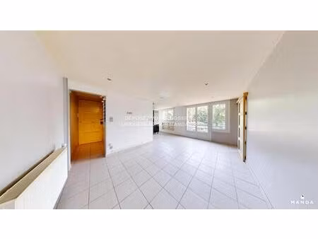 t2 non meublé - 24  b rue de molina  42000  saint-étienne  france