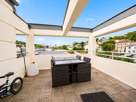 sèvres ? dernier étage avec terrasse ? 3 pièces de 80 m²