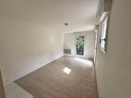 appartement t1 avec balcon et garage