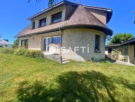 maison de 190 m² - 6 chambres - 1100 m² de jardin