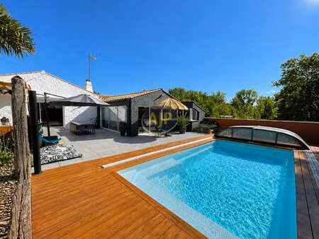 vente maison piscine au perrier (85300) : à vendre piscine / 165m² le perrier