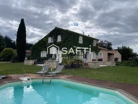 saint martial - maison de 146 m2 avec pisicne