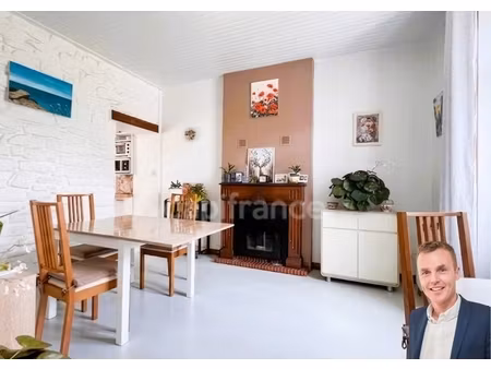 quimper (29)maison à vendre t4 de 70 m² habitable et de 85 m² utile - jardin