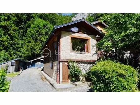 maison rénovée avec goût  studio indépendant et terrasse conviviale