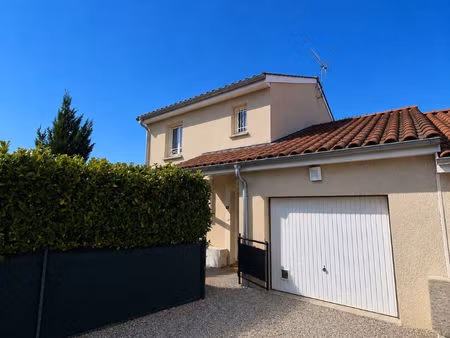 maison familiale avec garage et jardin