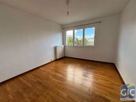 location appartement 2 pièces à caen (14000) : à louer 2 pièces / 37m² caen