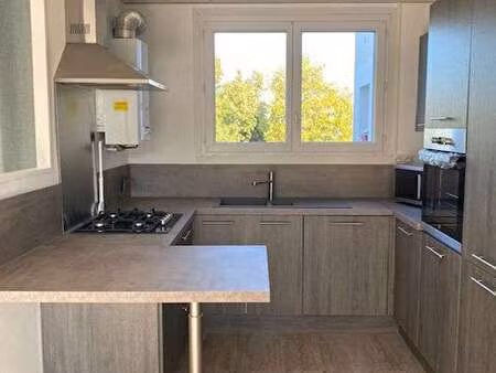 location appartement 3 pièces à nantes (44000) : à louer 3 pièces / 49m² nantes