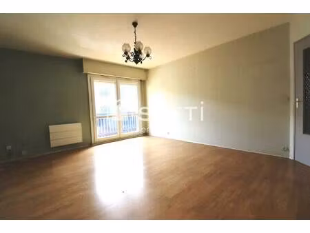 tres bel appartement dans une petite residence