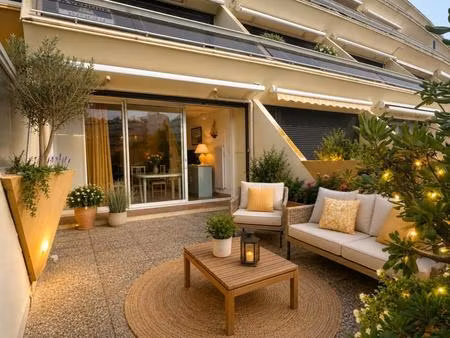a vendre beau studio en rez de chausse camps naturiste cap d agde