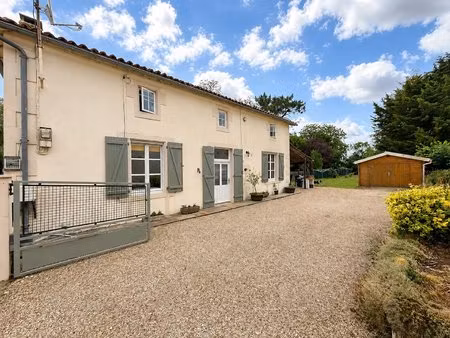 charmante maison de village entièrement rénovée