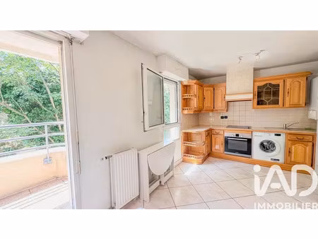studio à paris (75020)
