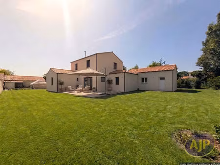 maison la boissiere de montaigu 6 pièce(s) 130 m2