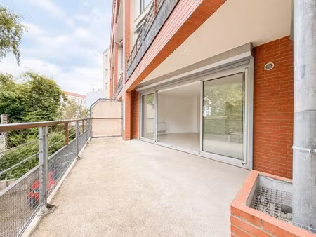 appartement t3 lumineux avec balcon et box privatif