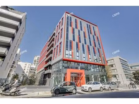 location coworking st denis 324 m²