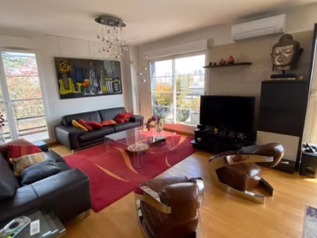 orleans fbg bannier  penthouse meublé développant 124m2