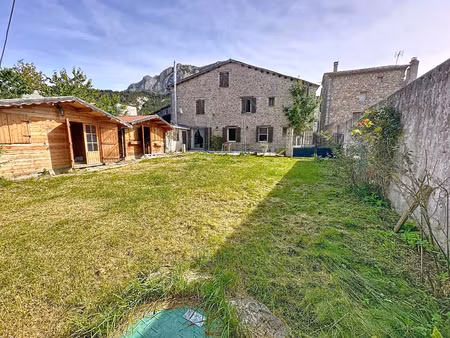 vente commerce 7 pièces 200 m² soleilhas (04120)