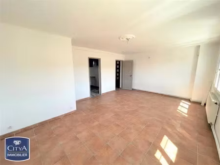 appartement à louer 4 pièces 69.32 m² - peyrolles-en-provence (13) - 820€