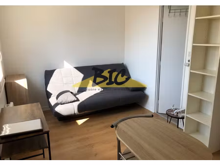 studio meublé en plein centre-ville - idéal pour étudiant
