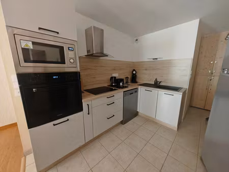 vente appartement 3 pièces 77 m² ax-les-thermes (09110)
