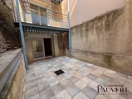 maison de ville climatisée t3 69 m2 avec espace extérieur  