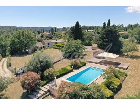 bagnols-en-forêt – ancienne bergerie de caractère avec piscine  oliveraie et dépendances