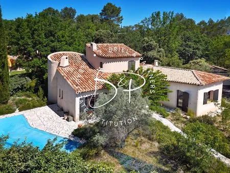 lorgues a vendre villa avec piscine   3 chambres et garage