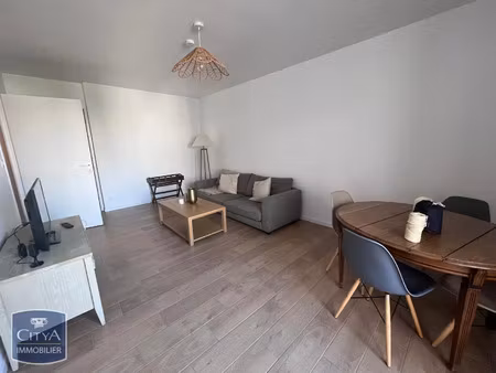 appartement à louer 2 pièces 55.11 m² - lyon (69) - 1 009€