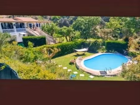 maison de 7 pièces de 165 m² à cabasse