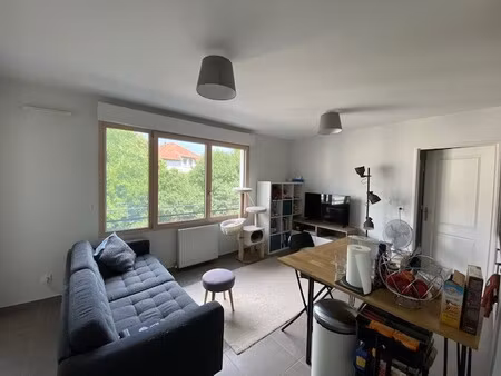 location appartement 2 pièces 42m² lyon 3ème