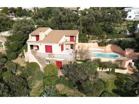 a vendre villa vue mer golfe de st-tropez 5 chambres annexe piscine parkings aux...