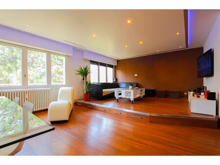 location appartement 3 pièces 83m²
