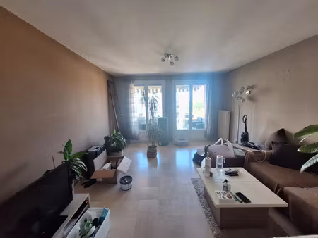 location appartement 3 pièces 71 m² à marseille 8 (13008)