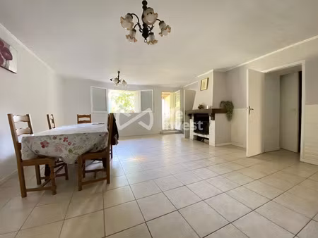 vente maison 4 pièces 139 m² à saint-martin-lacaussade (33390)  154 000 €