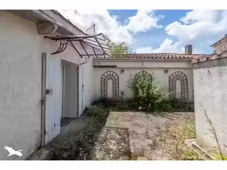 vente maison 5 pièces 98 m² à saint-sauveur (33250)  167 000 €