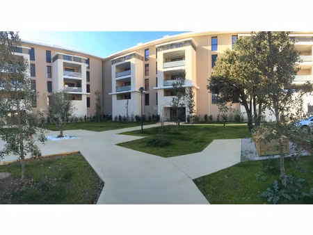 location appartement 2 pièces 40 m² à aix-en-provence (13100)