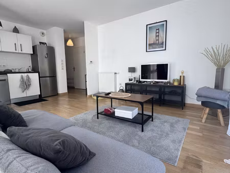 appartement 2 chambres balcon parking - bordeaux cauderan ce