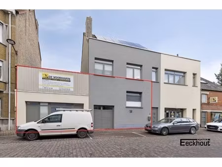 zeer ruim ( 348 m²) pand met tal van mogelijkheden in de vuurtorenwijk te oostende!