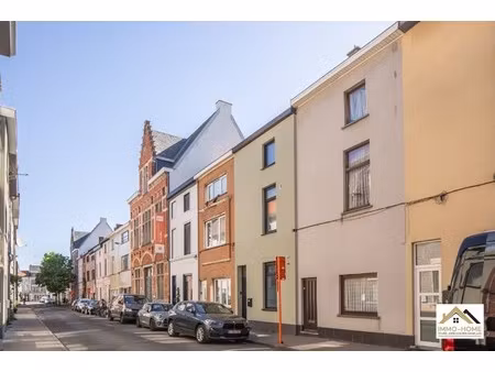 op te frissen woning met veel potentieel nabij centrum gent!